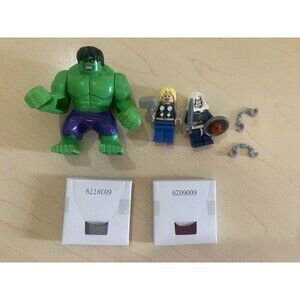 LEGO Marvel Hulk, Thor, Taskmaster Minifigure Set 76018 w/ sealed capes Handcuff